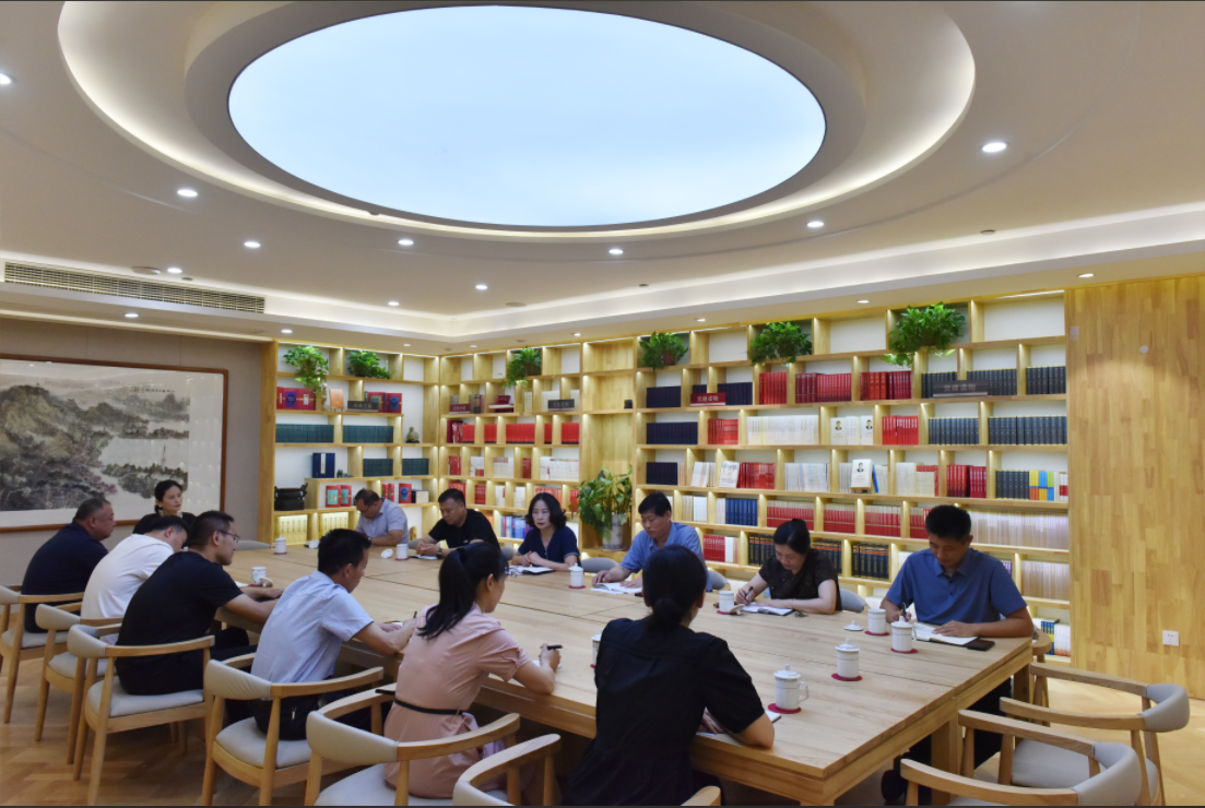 市政協(xié)機關(guān)工會召開職工代表座談會