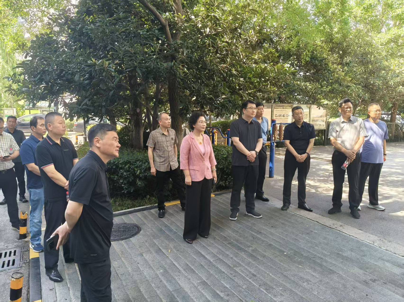 市政協開展加快老舊電梯更新專題視察活動